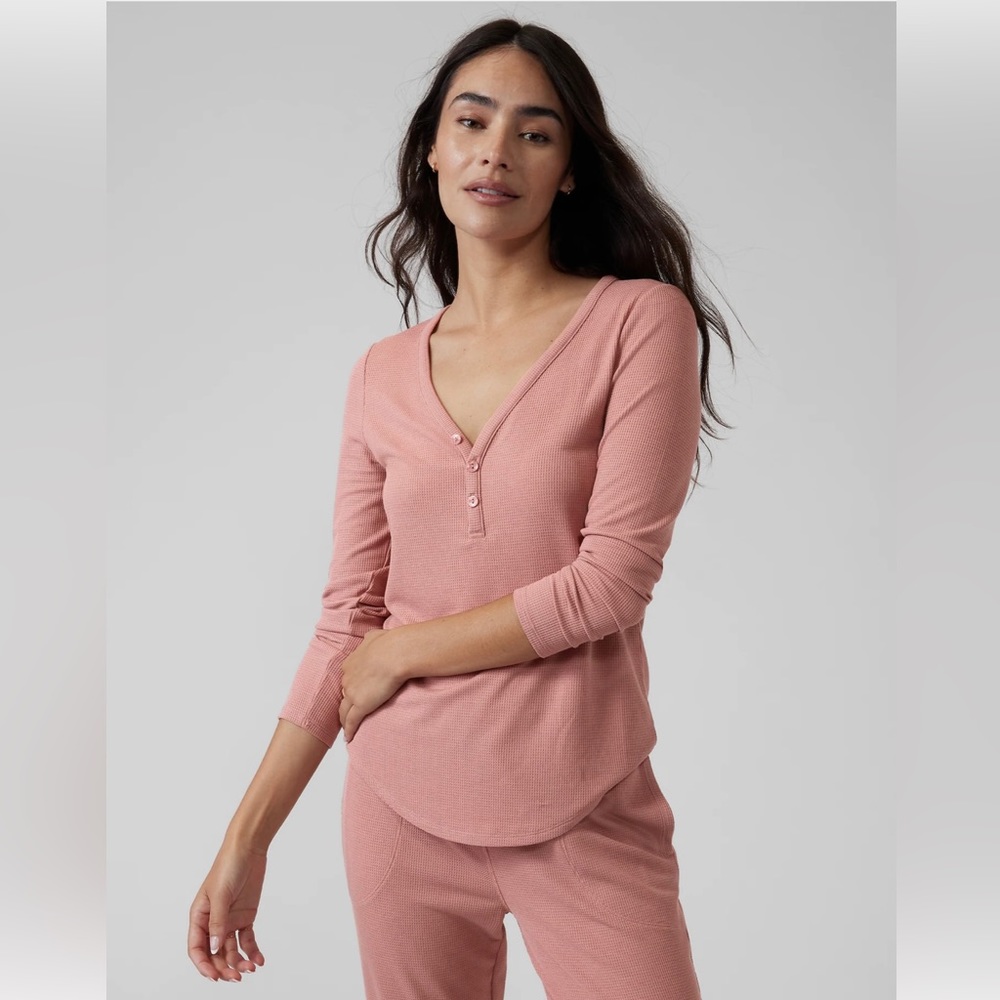 Athleta Wind Down Sleep Top- M